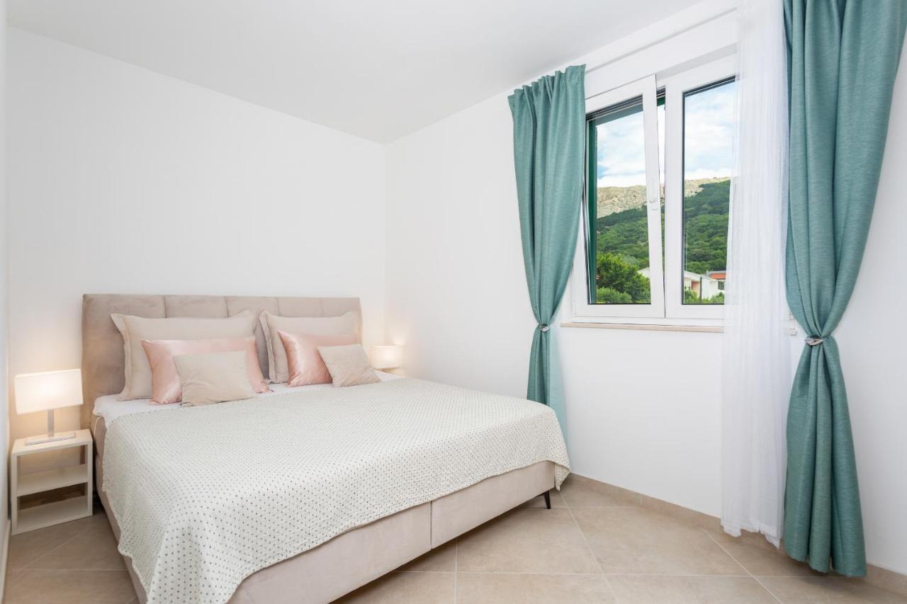 Divine Apartments Baška Esterno foto
