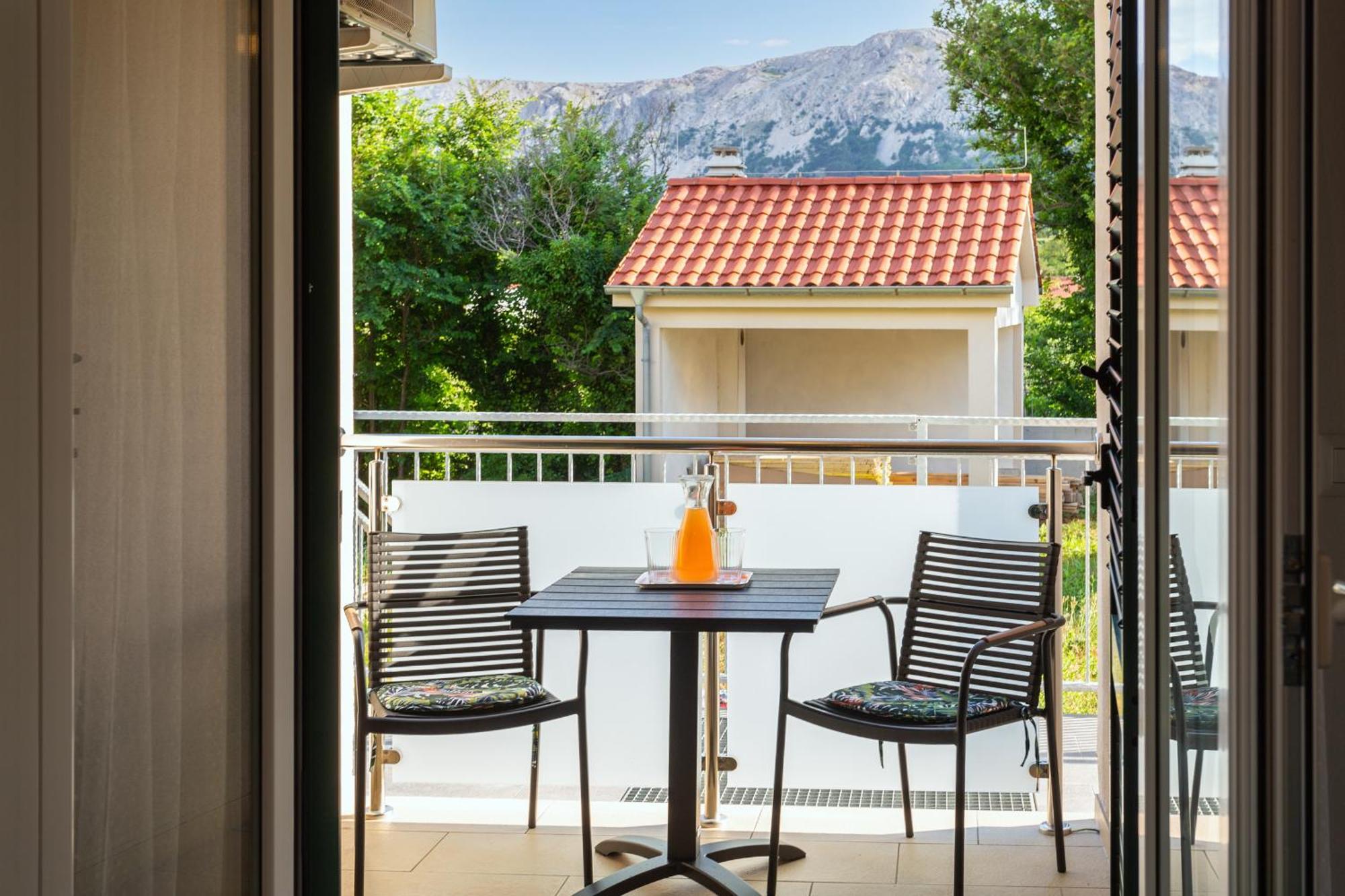 Divine Apartments Baška Esterno foto